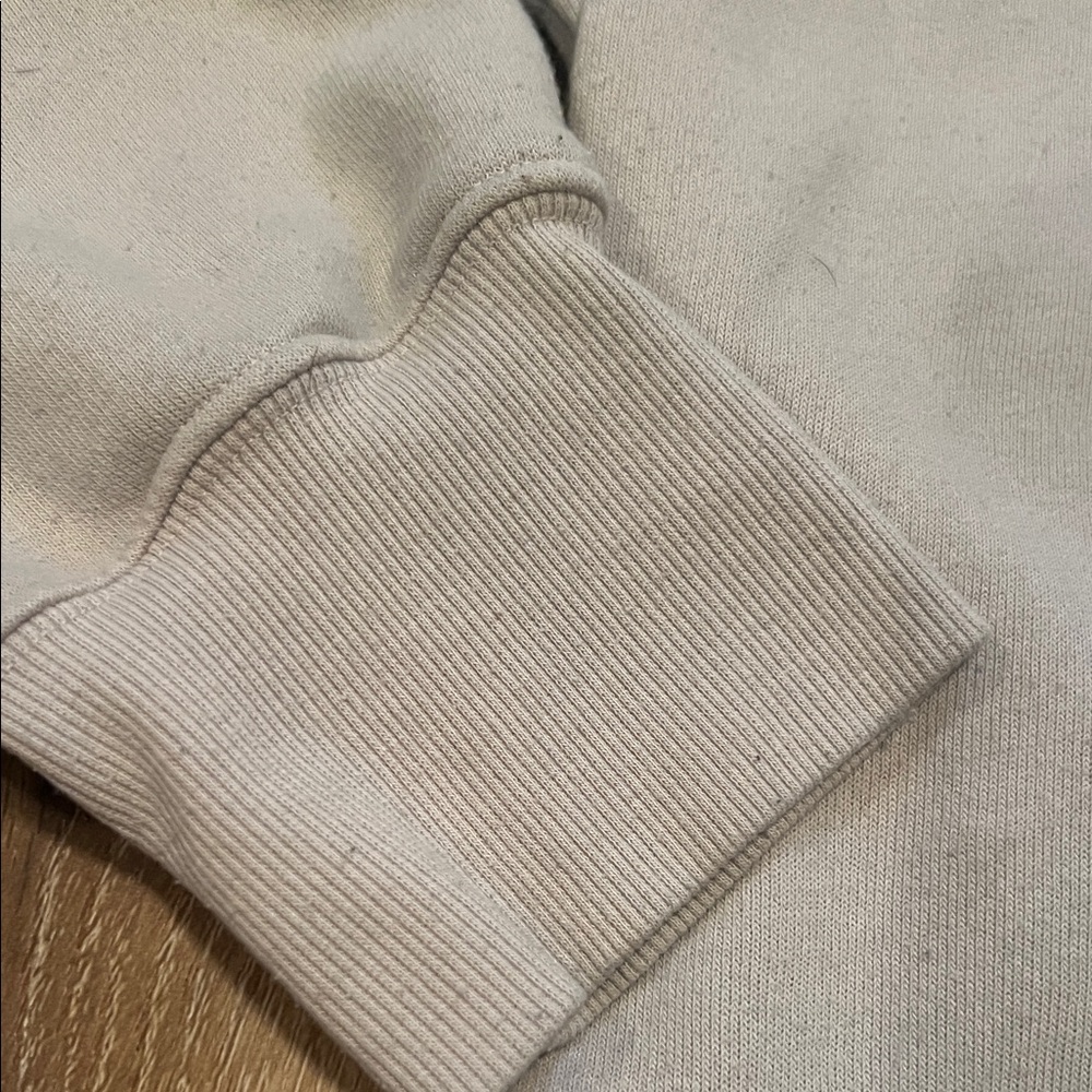 Alo Light Grey Crewneck Sweatshirt Small Worn with some pilling- - Picture 3 of 15
